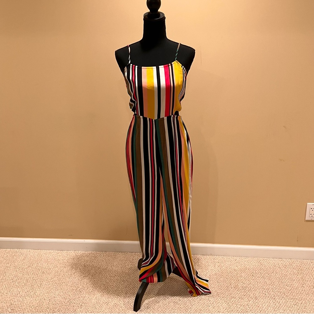 🚨Express Striped Cutout Waist Striped Jumpsuit!